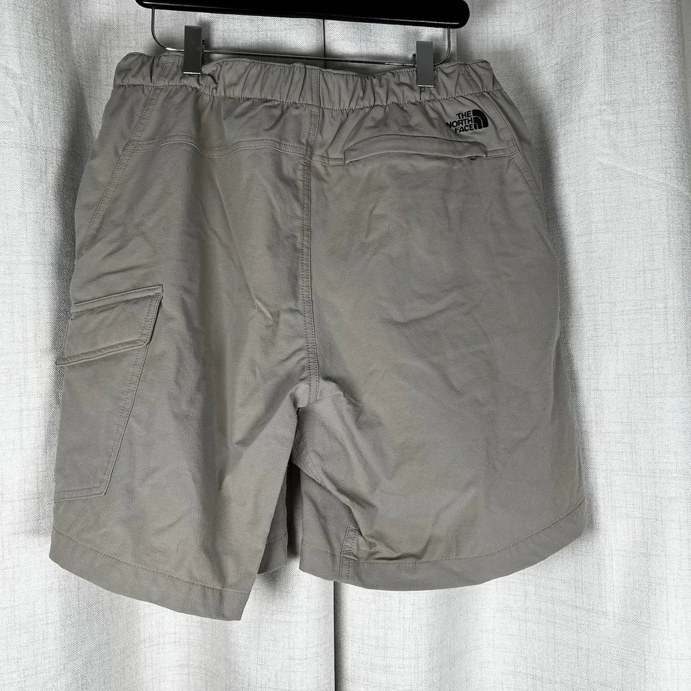 The North Face Men's Medium Summit Series Kahki Shorts Hiking‎ Cargo Fishing